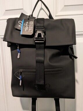 Salt Life Backpack With Blue Accents Hamelin Black Sl104955 NWT